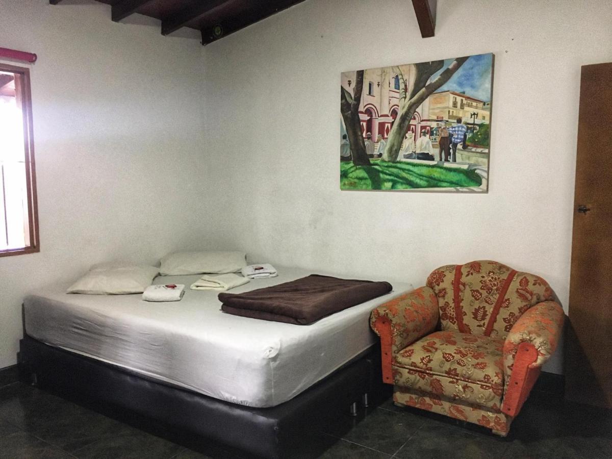La Casona Hostel Guatapé Buitenkant foto